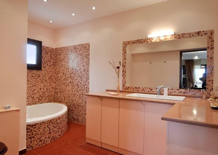 Venetian Shipyard Villa Gouvia